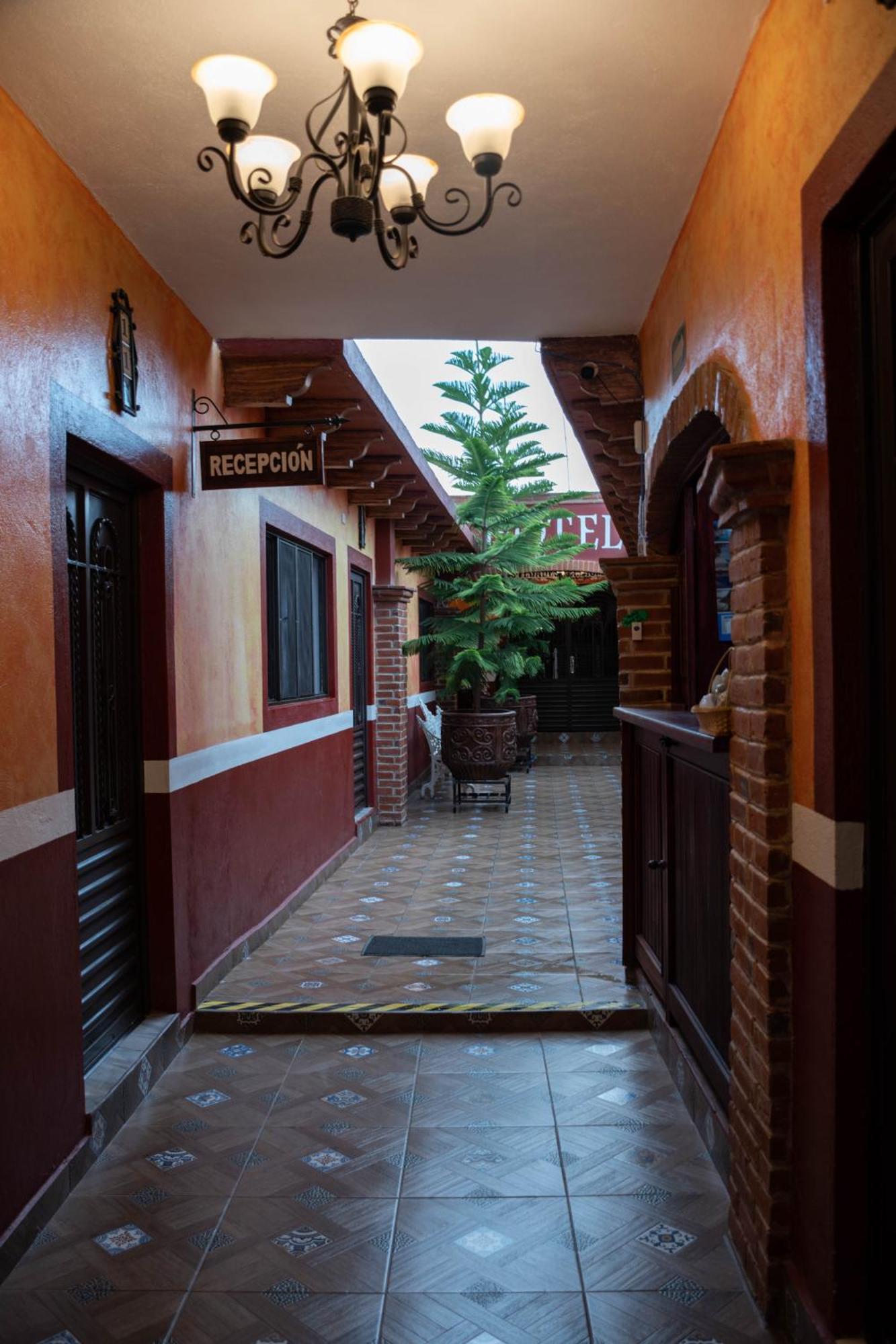 Hotel El Patio Tequisquiapan Exterior photo